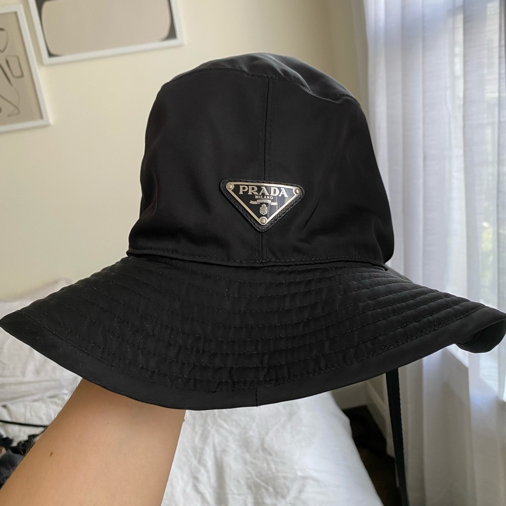 Prada Bucket Hat 💫